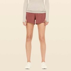 Lululemon Hotty Hot LR Short 4”